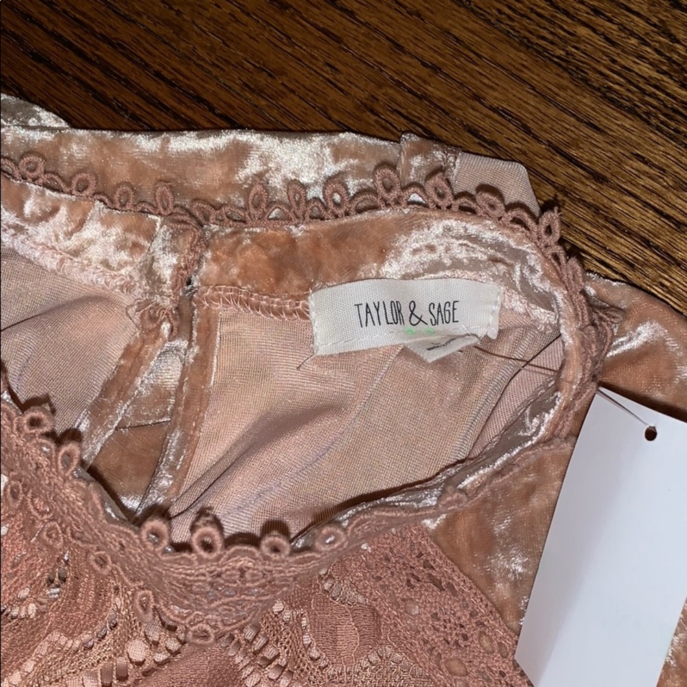Tank top - Picture 4 of 6